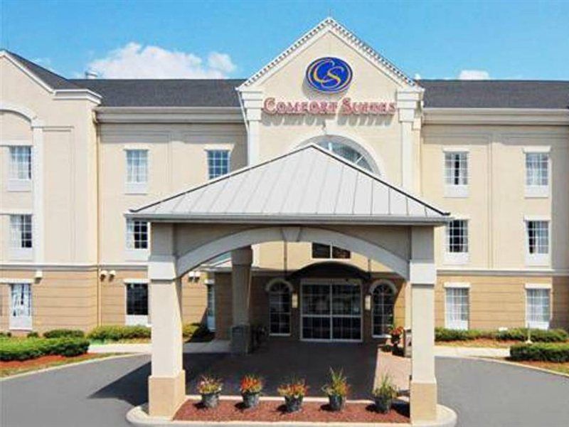 Comfort Suites Newark - Harrison Екстер'єр фото