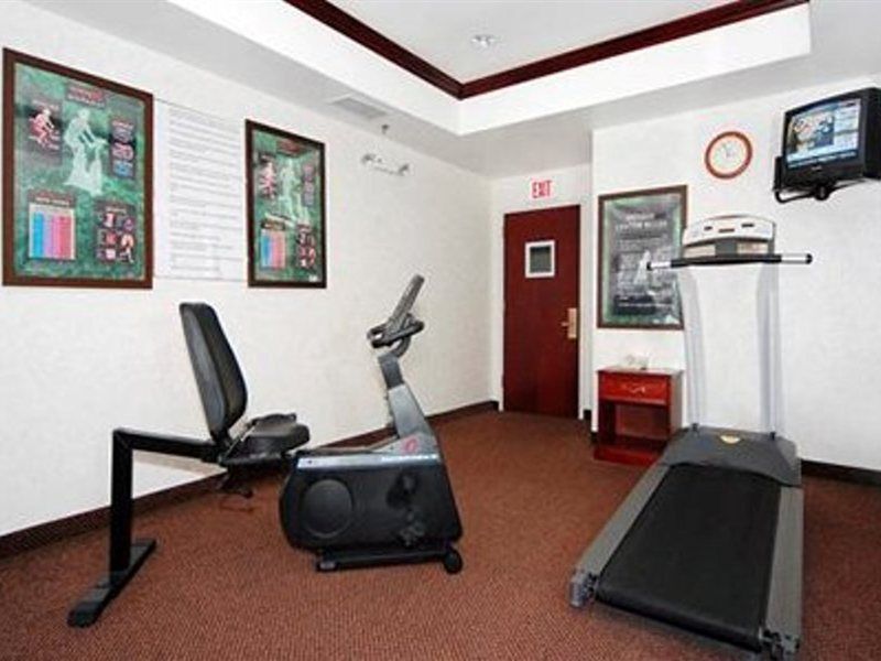 Comfort Suites Newark - Harrison Екстер'єр фото