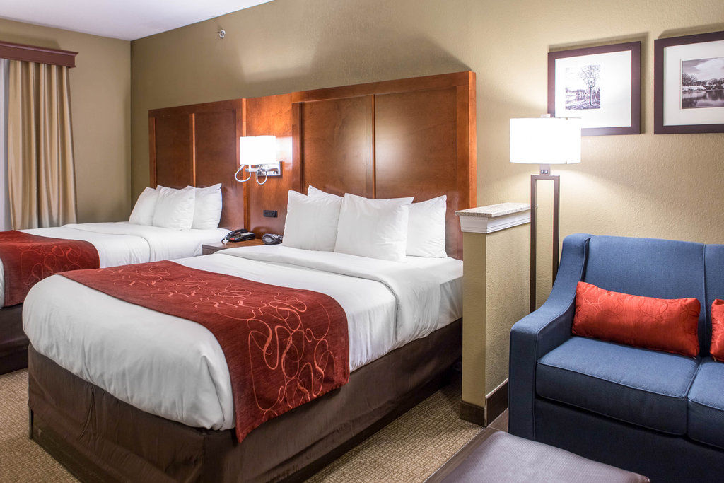 Comfort Suites Newark - Harrison Екстер'єр фото
